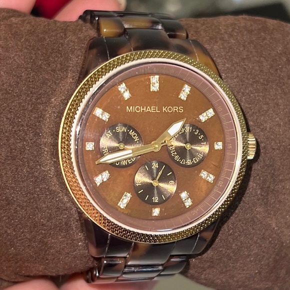 Michael Kors - Brown Tortoise Shell Lucite Chainlink Watch W/ Jeweled Face - Picture 2 of 7